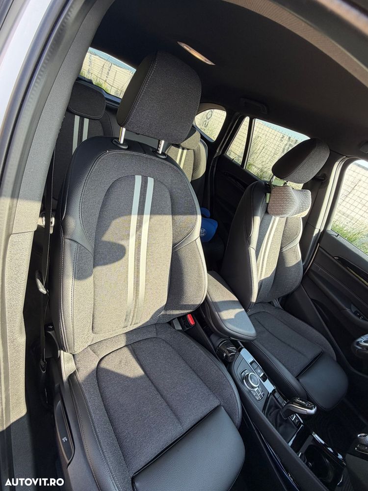 BMW X1 sDrive20d AT - 2