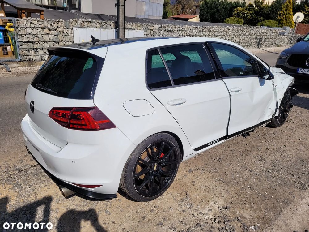 Volkswagen Golf 2.0 TSI BMT GTI - 13