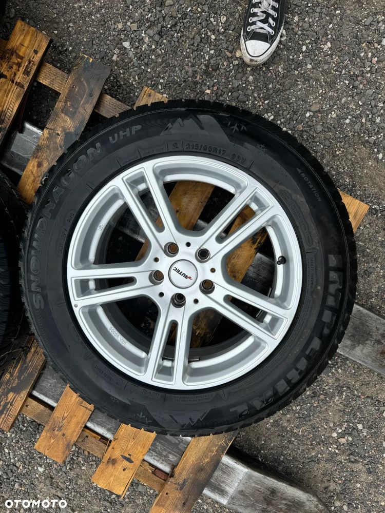 KOMPLET KÓŁ KOŁA KOŁO VOLKSWAGEN TIGUAN 215 / 65 17 - 2