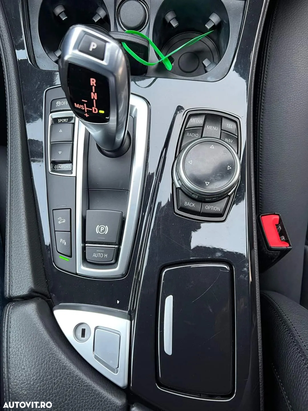 BMW Seria 5 520d xDrive AT - 11