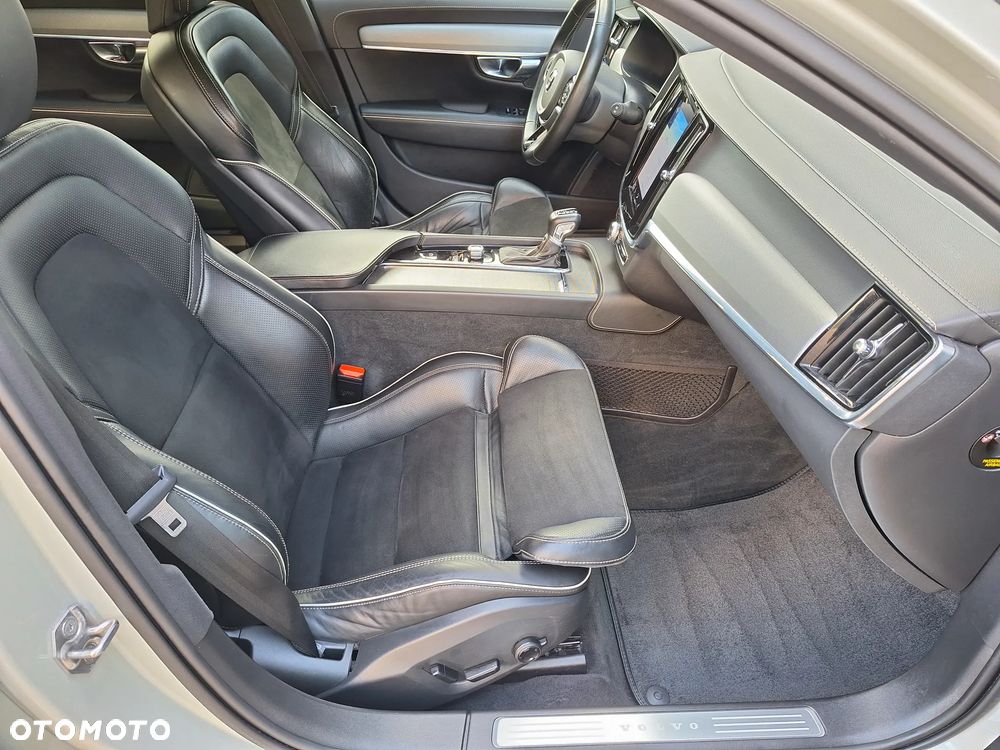 Volvo V90 D4 R-Design - 27