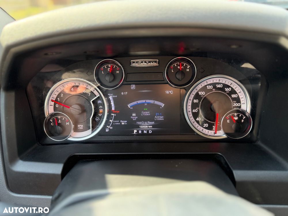 Dodge RAM - 8