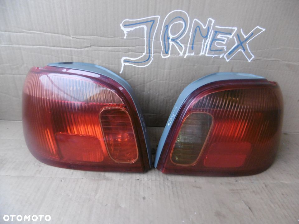 Lampa tył TOYOTA YARIS I LIFT - 1