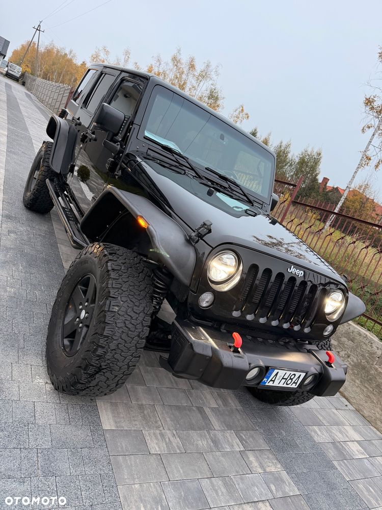 Jeep Wrangler - 12