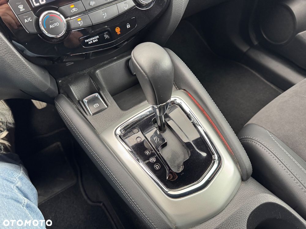 Nissan Qashqai - 13