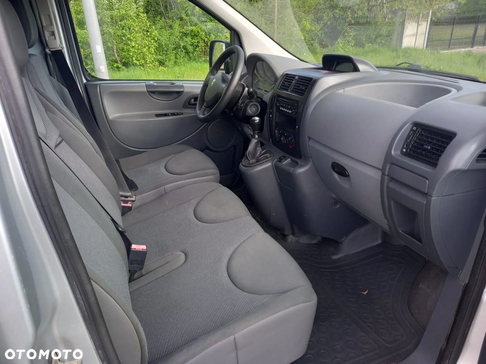 Peugeot EXPERT - 12