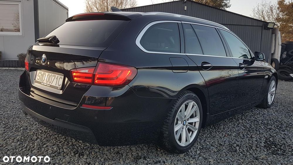 BMW Seria 5 520d xDrive - 4