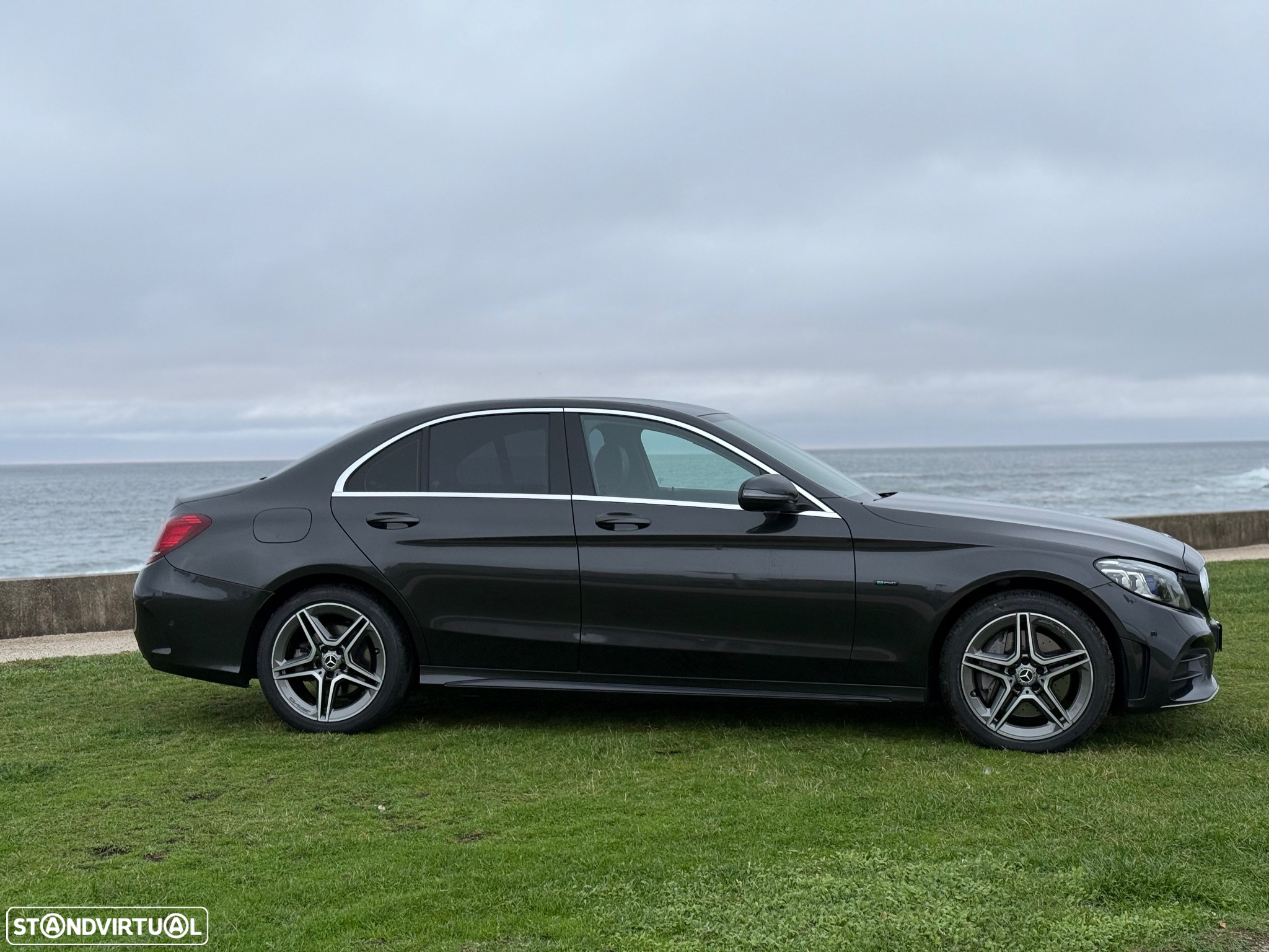 Mercedes-Benz C 300 de AMG Line - 52