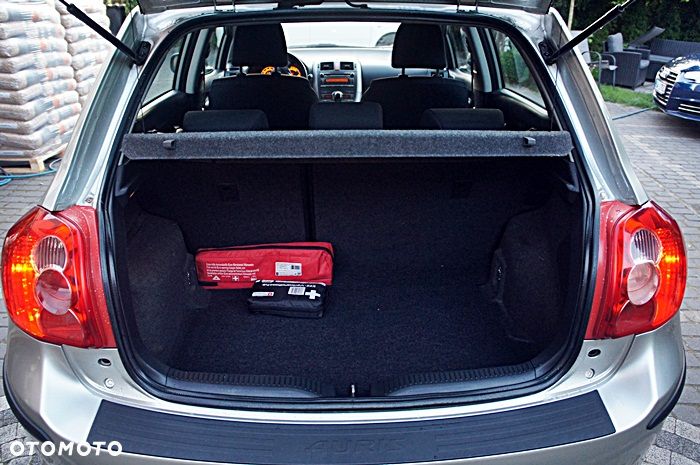 Toyota Auris 1.6 VVT-i Multimode Sol - 27