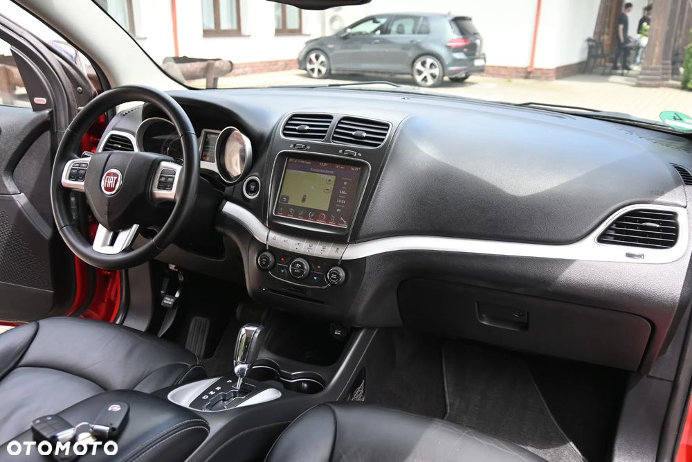 Fiat Freemont 2.0 Multijet 16V DPF Automatik Allrad Black Code - 26