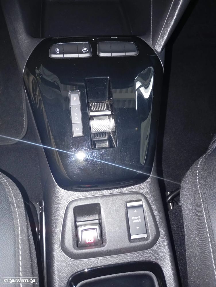 Opel Corsa 1.2 T Hybrid EdCT - 10