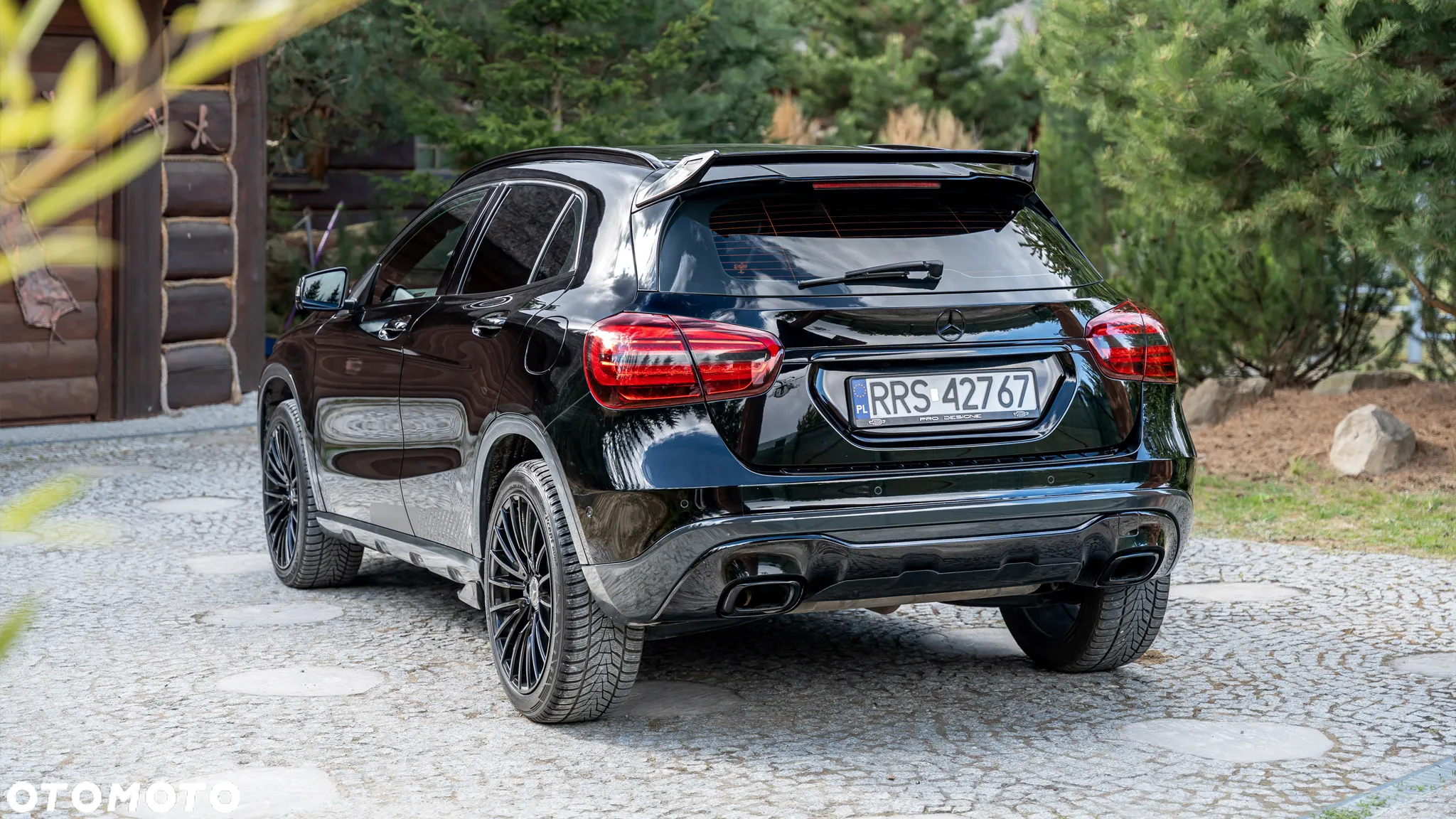 Mercedes-Benz GLA 200 7G-DCT AMG Line - 3