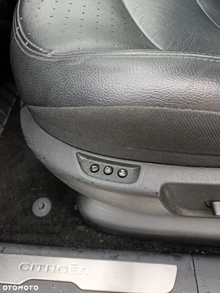 Citroën C4 Picasso e-HDi 115 Exclusive - 25