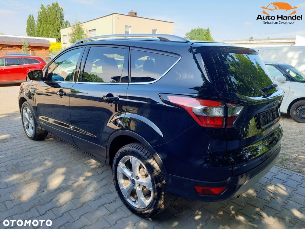 Ford Kuga 1.5 EcoBoost 2x4 Titanium - 12