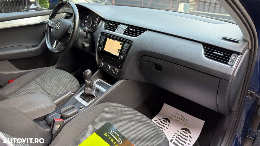 Skoda Octavia 1.6 TDI GREENLINE - 14