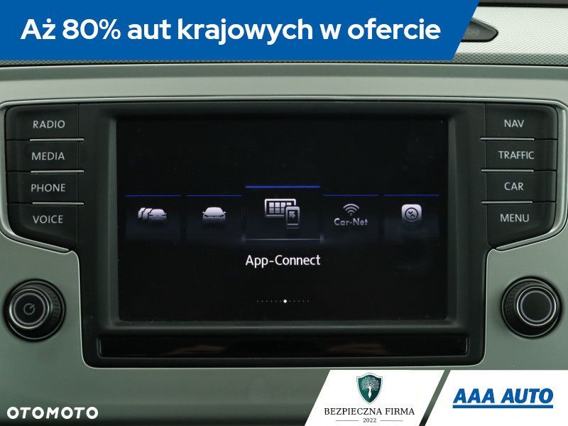 Volkswagen Passat - 10