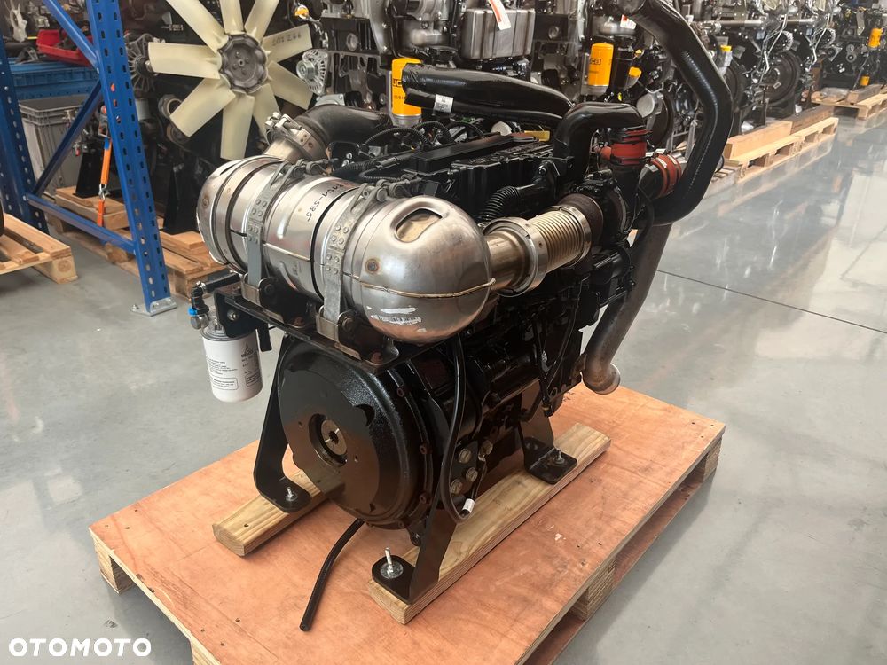 SILNIK DEUTZ TD 2.9 L4 25202netto - 4