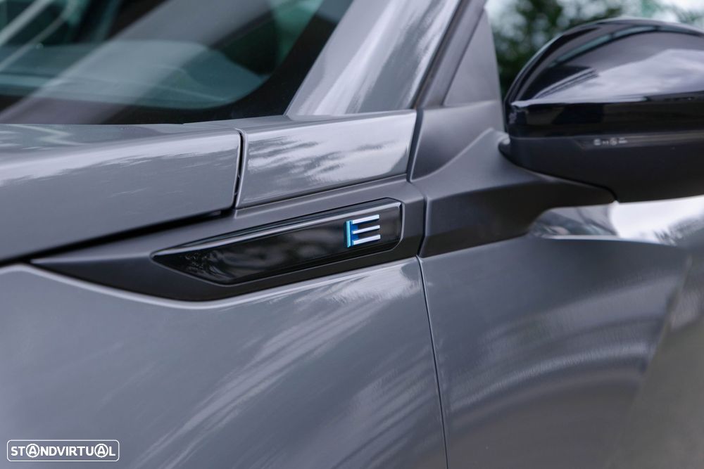 Peugeot e-2008 54 kWh Active - 9