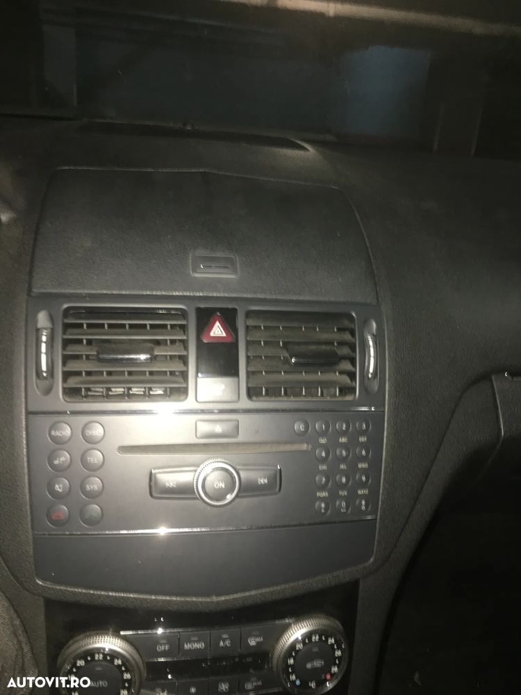 Mercedes-Benz C - 6
