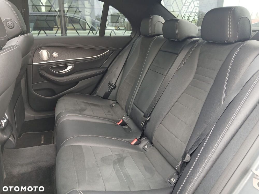 Mercedes-Benz Klasa E - 8