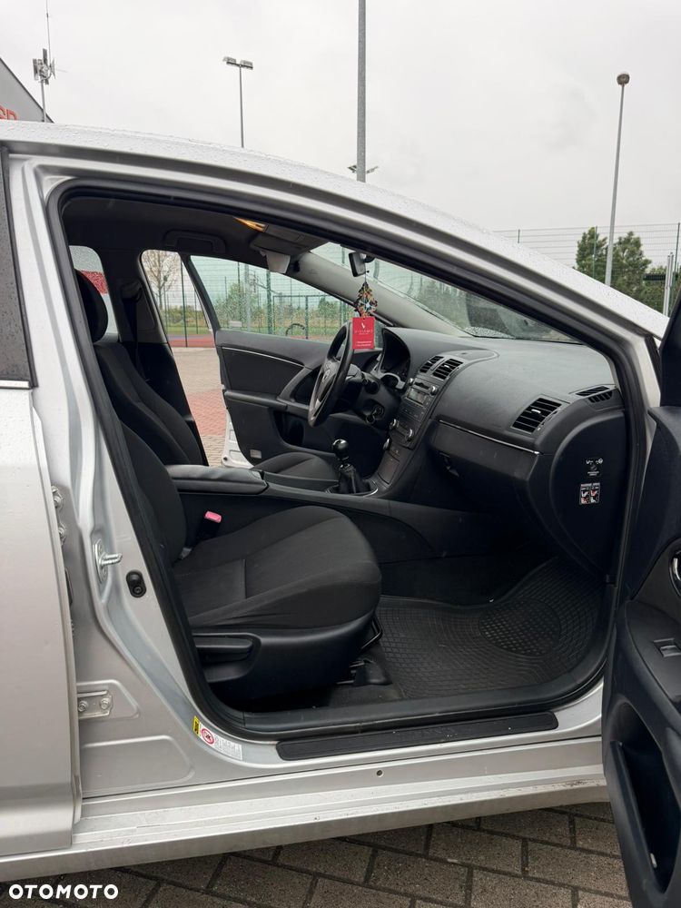 Toyota Avensis 2.0 D-4D Luna - 15