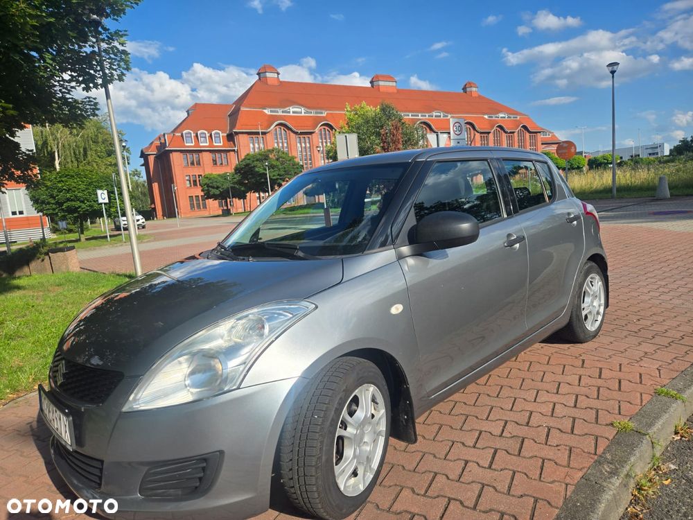 Suzuki Swift - 10