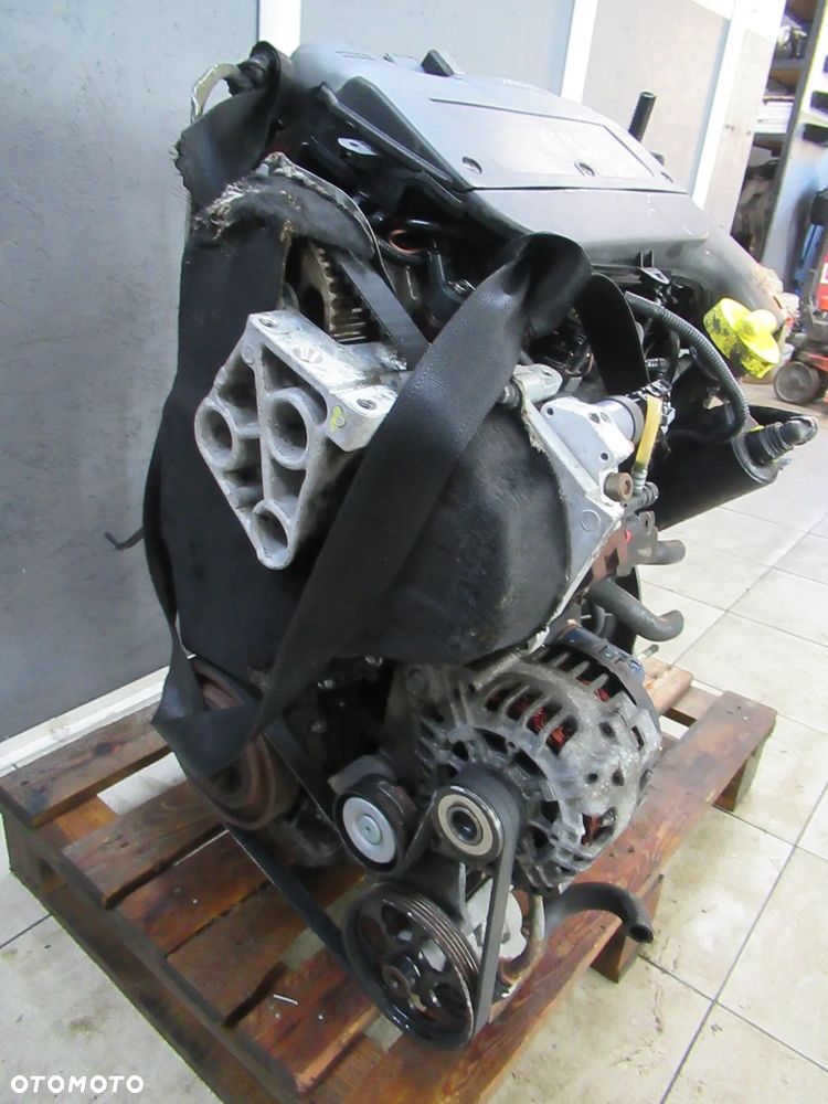 Silnik Vivaro Trafic 1.9 dci F9Q760 F9Q762 F9Q - 3