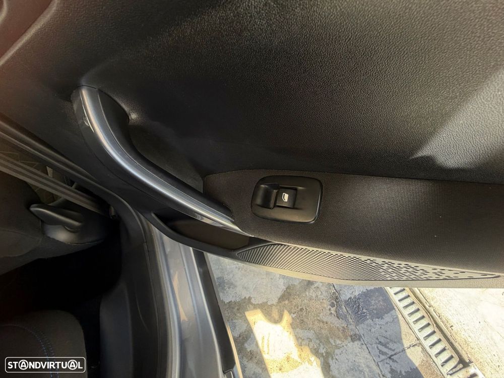 Peugeot 2008 1.2 PureTech Style - 14