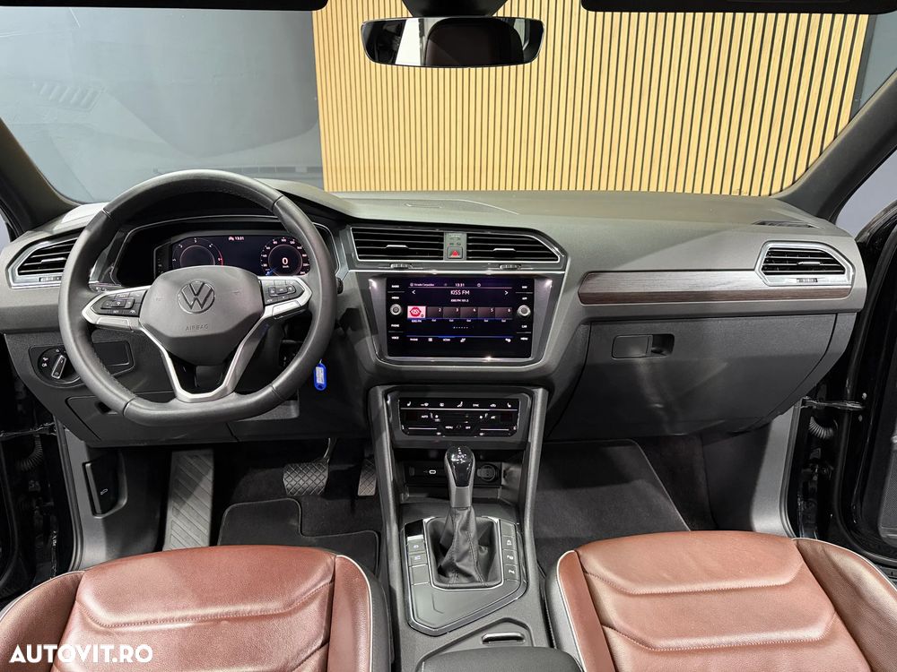 Volkswagen Tiguan 2.0 TDI DSG Elegance - 16