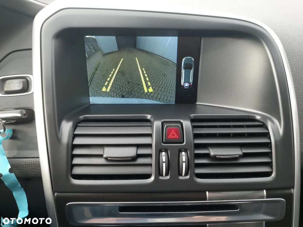 Volvo XC 60 D4 AWD Summum - 28