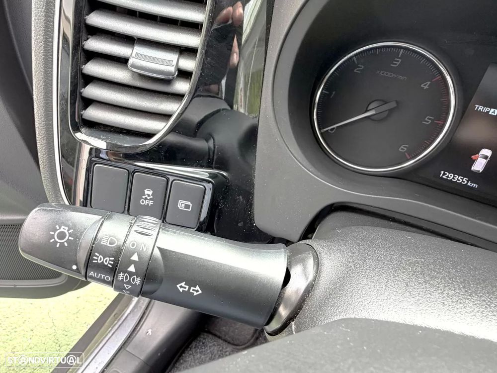 Mitsubishi Outlander 2.2 DI-D Instyle Navi - 11