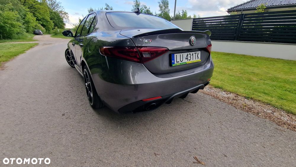 Alfa Romeo Giulia 2.0 Turbo Veloce Q4 - 11