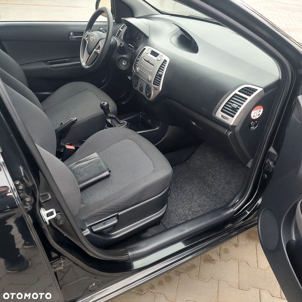Hyundai i20 1.2 Classic EU5 - 11