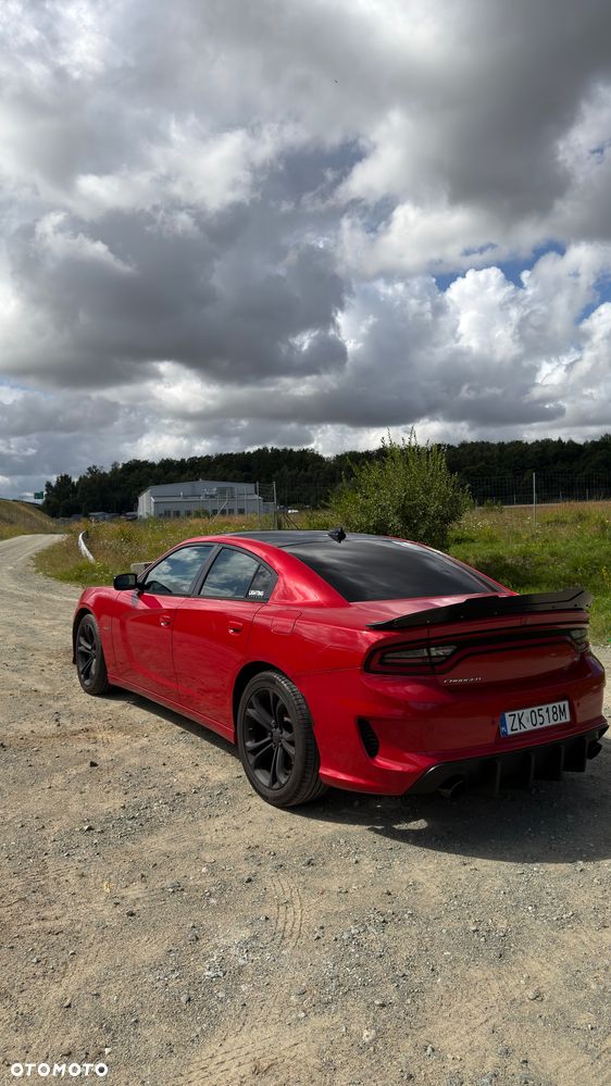 Dodge Charger 5.7 V8 RT - 4