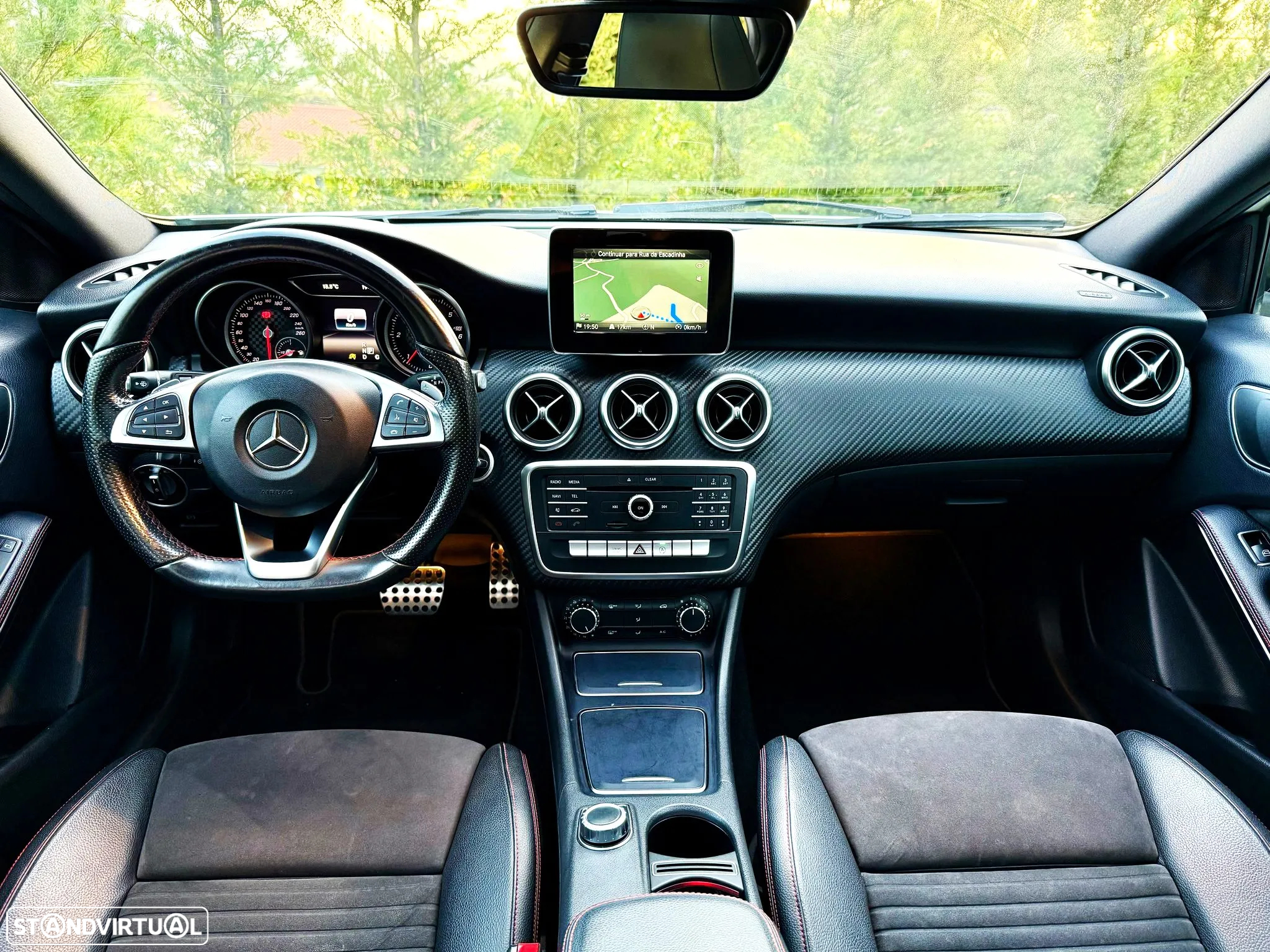 Mercedes-Benz A 180 d 7G-DCT AMG Line - 13