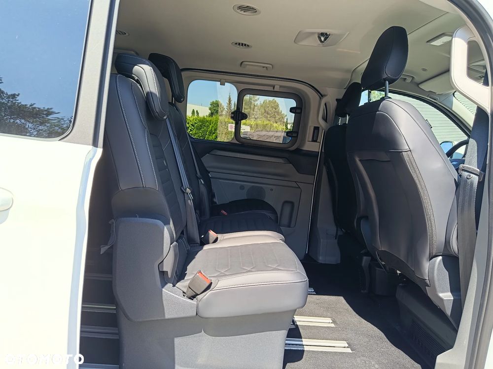 Ford Tourneo Custom 2.5 PHEV CVT 340 L2 Titanium X - 12