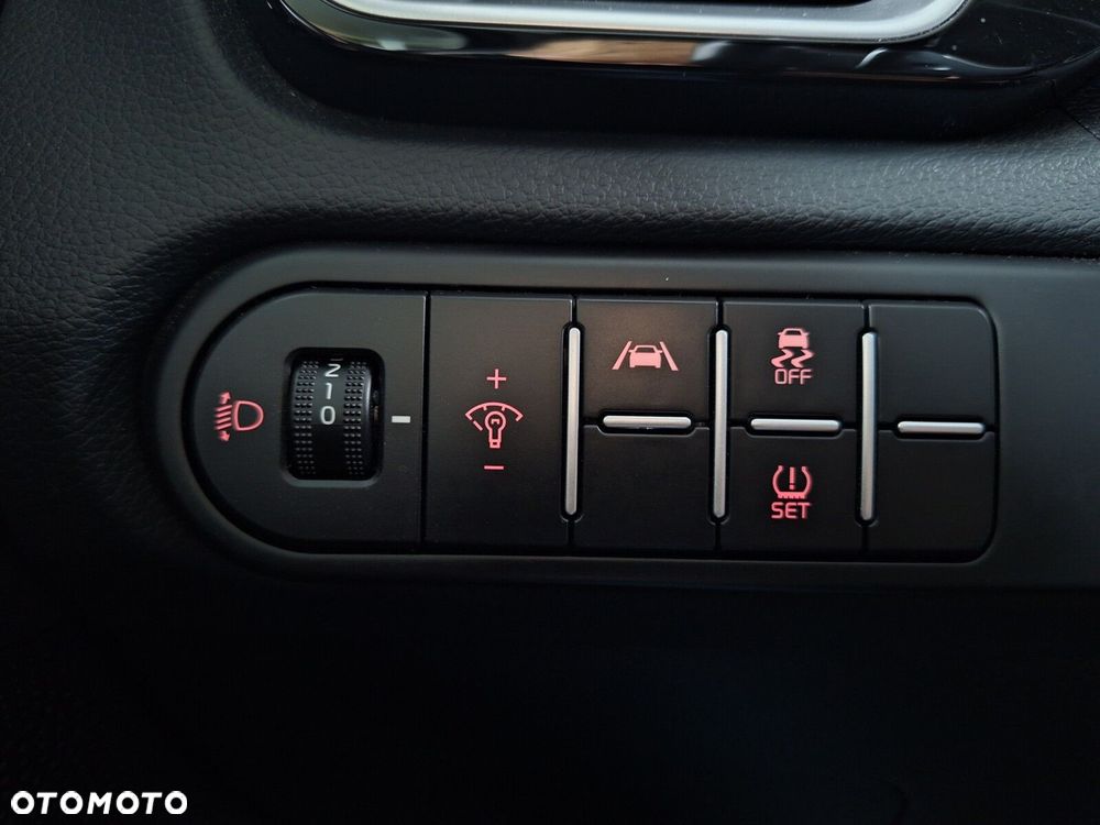 Kia Ceed 1.5 T-GDI Business Line DCT - 38