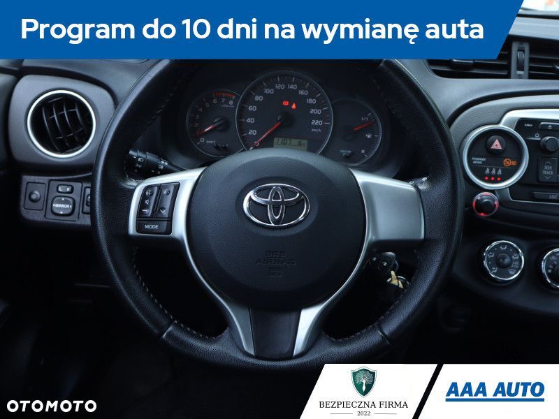 Toyota Yaris - 20