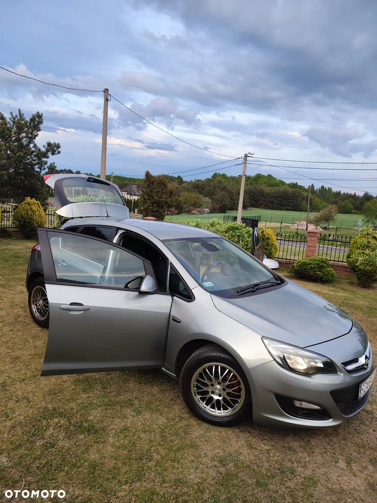 Opel Astra 1.4 Turbo Exklusiv - 6