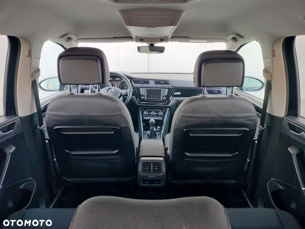Volkswagen Touran 1.6 TDI SCR (BlueMotion Technology) SOUND - 19