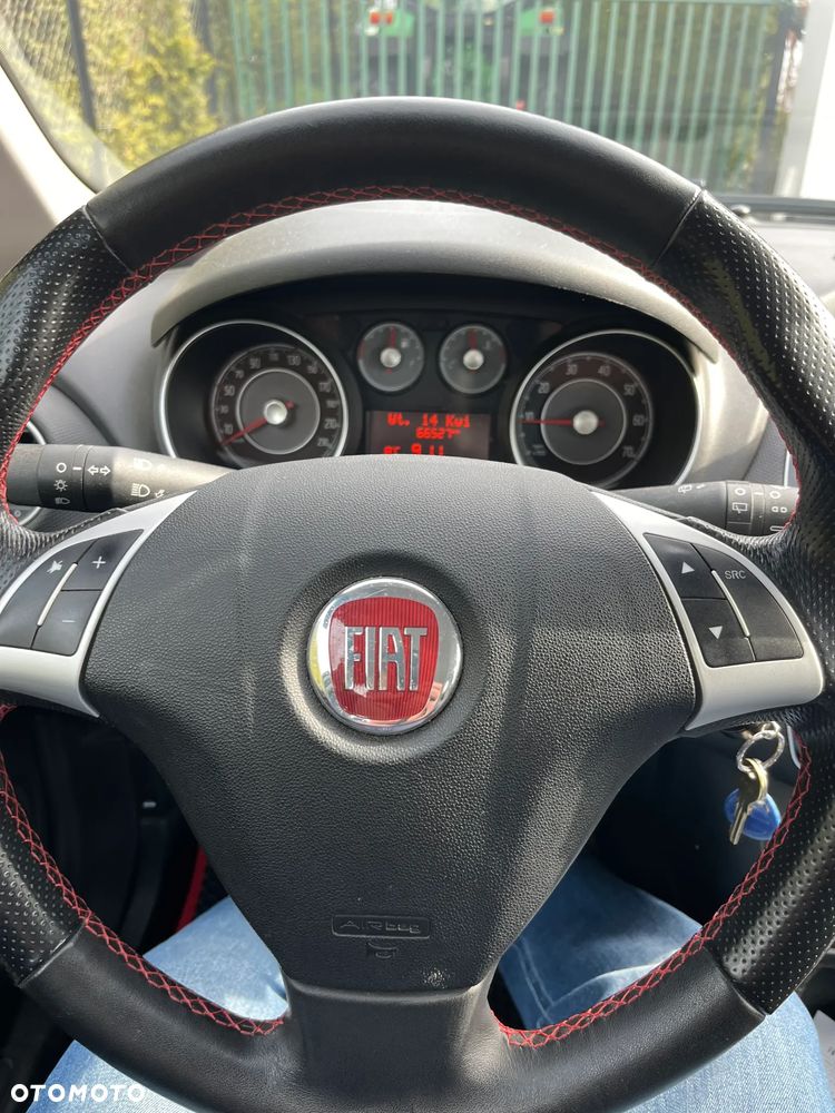 Fiat Punto 1.4 Young - 14