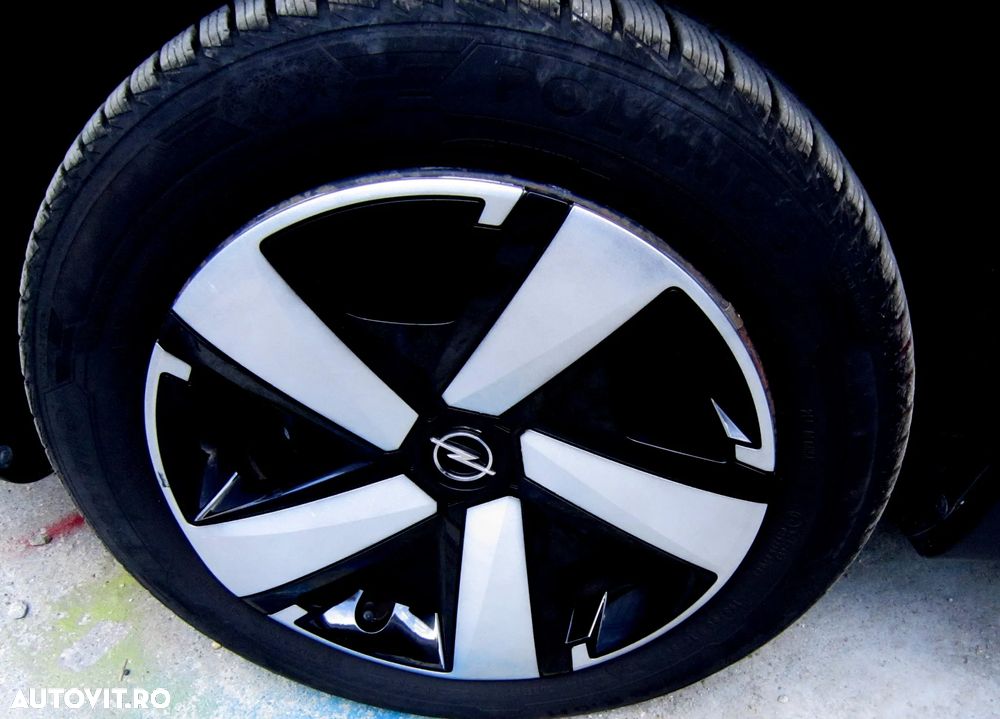 Opel Crossland - 24