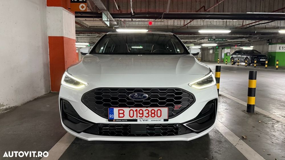 Ford Focus 2.3 Ecoboost 6MT ST X - 9