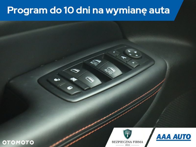 Jeep Grand Cherokee - 19