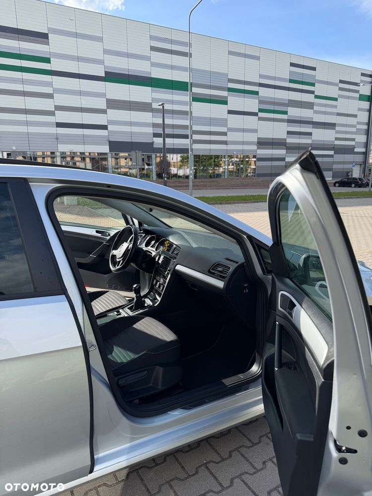 Volkswagen Golf 1.2 TSI BMT Comfortline - 11