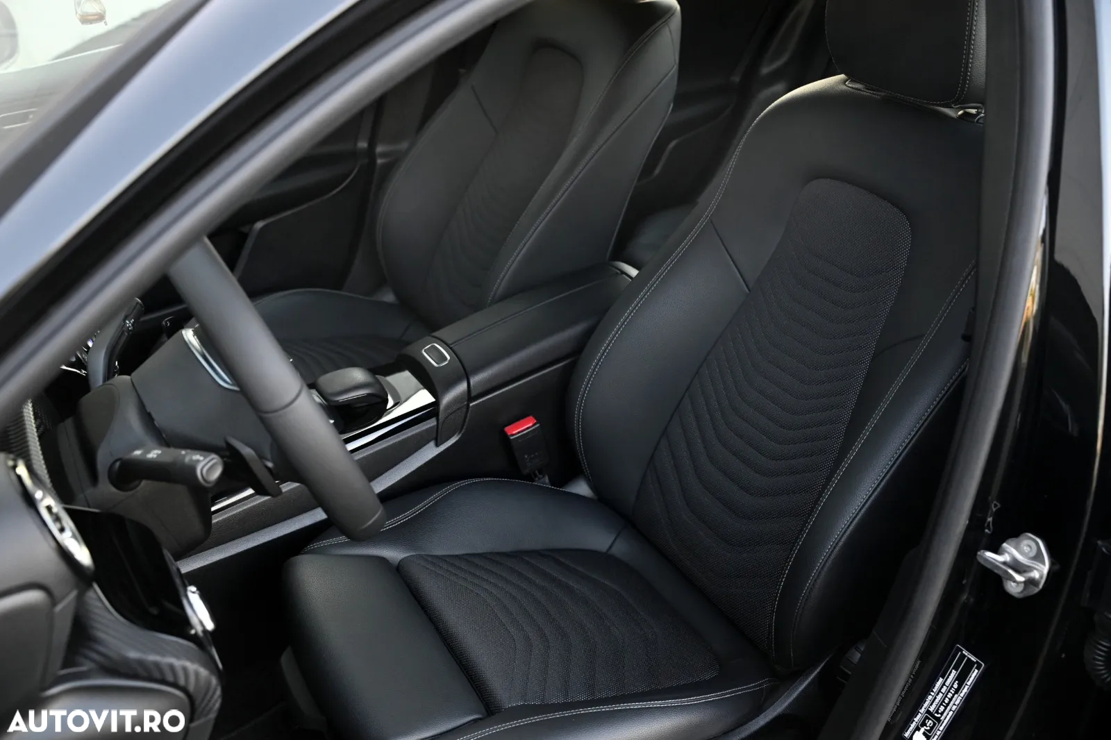 Mercedes-Benz A 200 d 4Matic 8G-DCT - 28