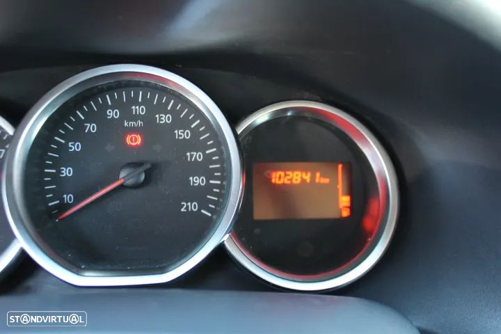 Dacia Sandero 0.9 TCe Stepway - 32