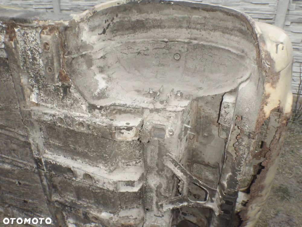 karoseria błotnik poszycie dach ćwiartka buda słupek nadkole 126p maluch - 13