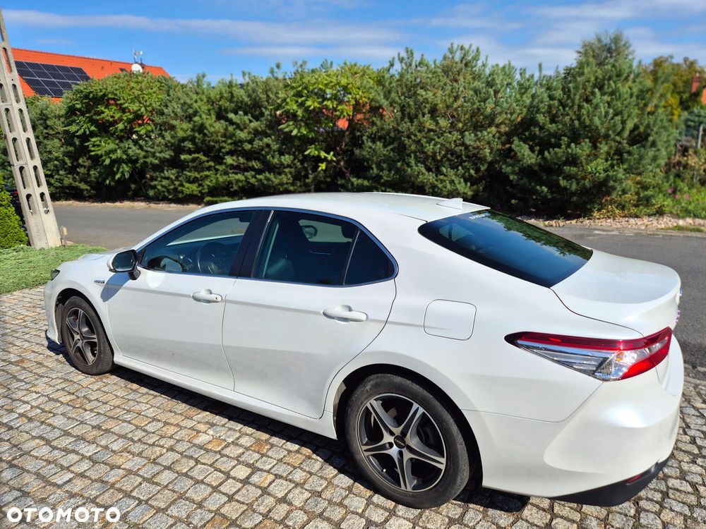 Toyota Camry 2.5 Hybrid Comfort CVT - 4