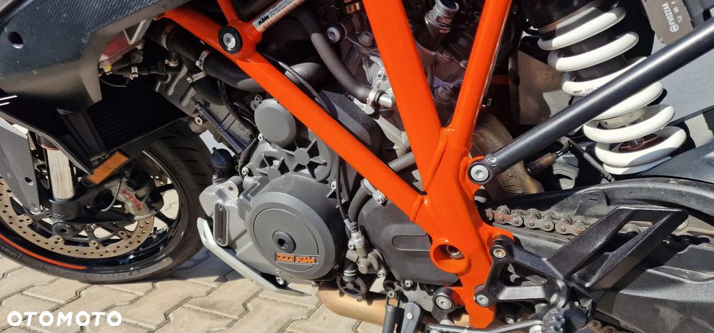 KTM Super Duke - 10